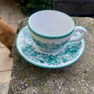 Zelená maľovaná cappuccino šálka s podšálkou